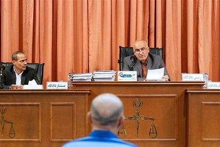 خودداری طبری از دفاع درباره پرونده کلاک؛ وکیلم دفاع می کند! خودداری طبری از دفاع درباره پرونده کلاک؛ وکیلم دفاع می نماید!