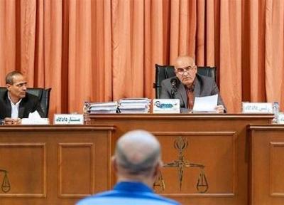 خودداری طبری از دفاع درباره پرونده کلاک؛ وکیلم دفاع می نماید!