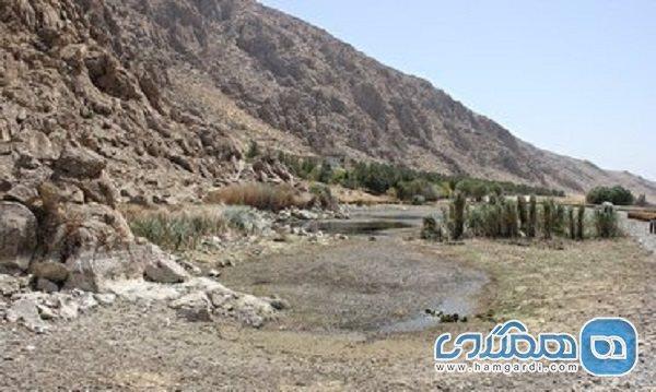 خشک شدن کامل تالاب هشیلان کرمانشاه خشک شدن کامل تالاب هشیلان کرمانشاه