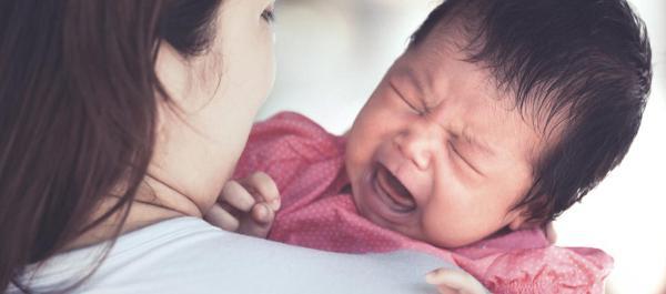 کولیک نوزاد چیست ؟ آیا این دردها خطرناک هستند؟